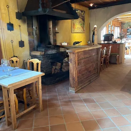 Au Vieux דירה שמפקס