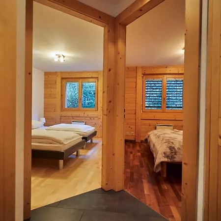 Au Vieux アパート